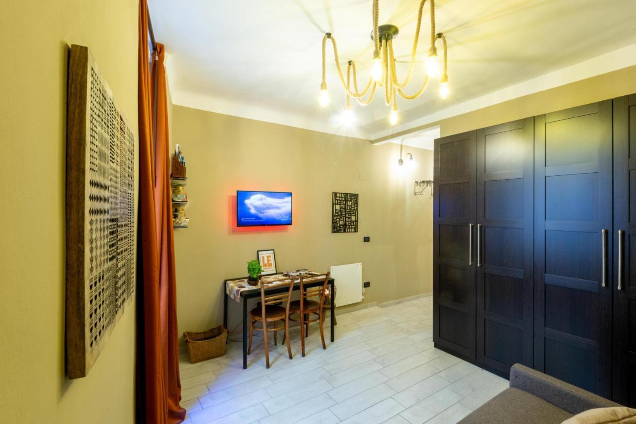 Apartmán Monolocale Vicino Alla Stazione E All'Expo Janov Exteriér fotografie